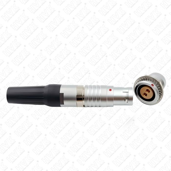 電連接器