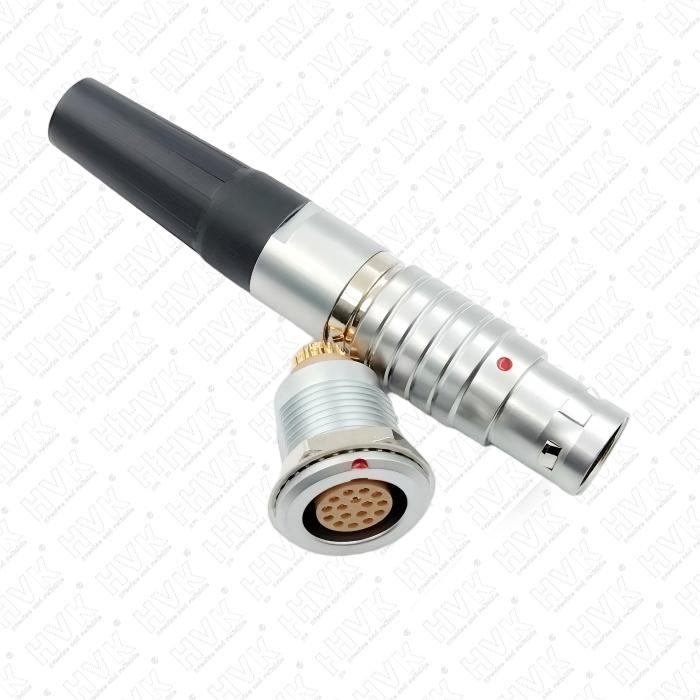 電連接器